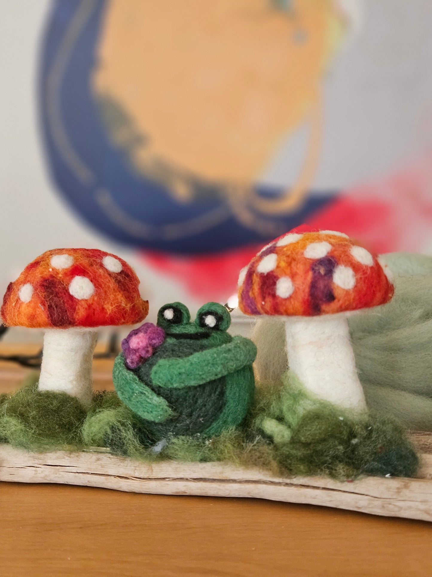Frog & Mushroom Sculpture - Style 3