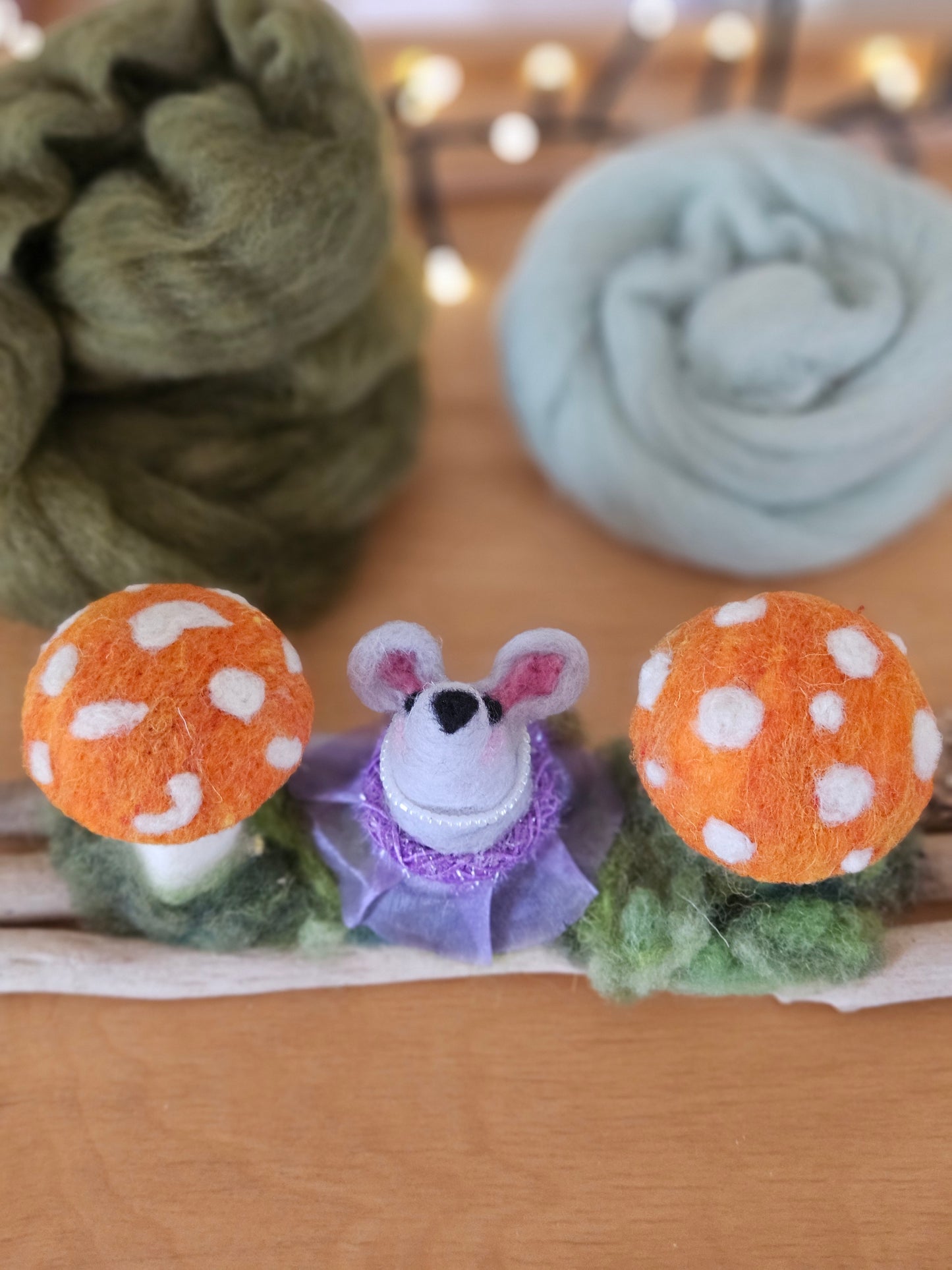 Frog & Mushroom Sculpture - Style 4